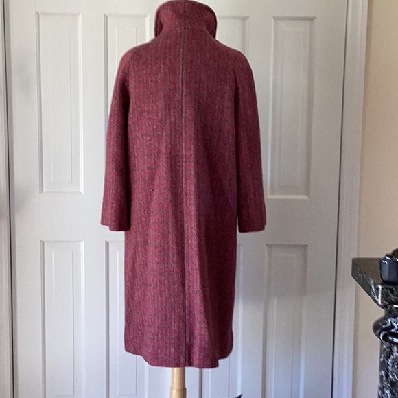 Harris Tweed Elegant Red Wool Coat - Picture 11 of 16